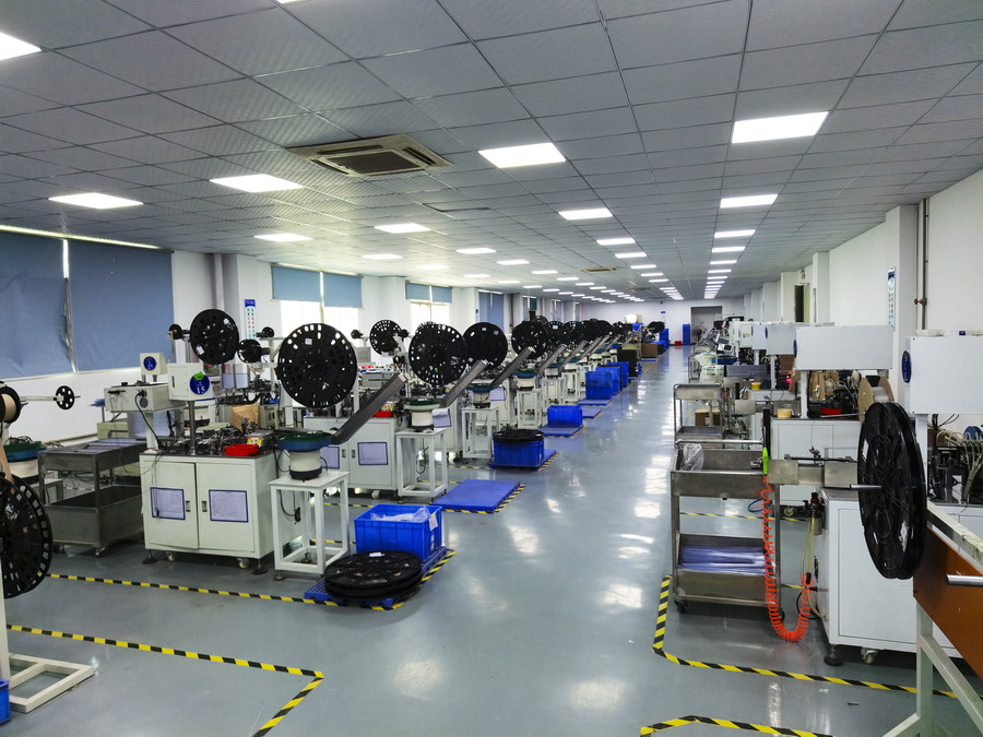 步步精全自動(dòng)生產(chǎn)中心