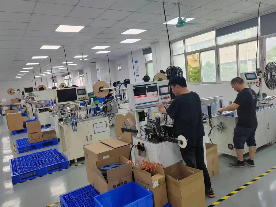 步步精全自動(dòng)生產(chǎn)中心